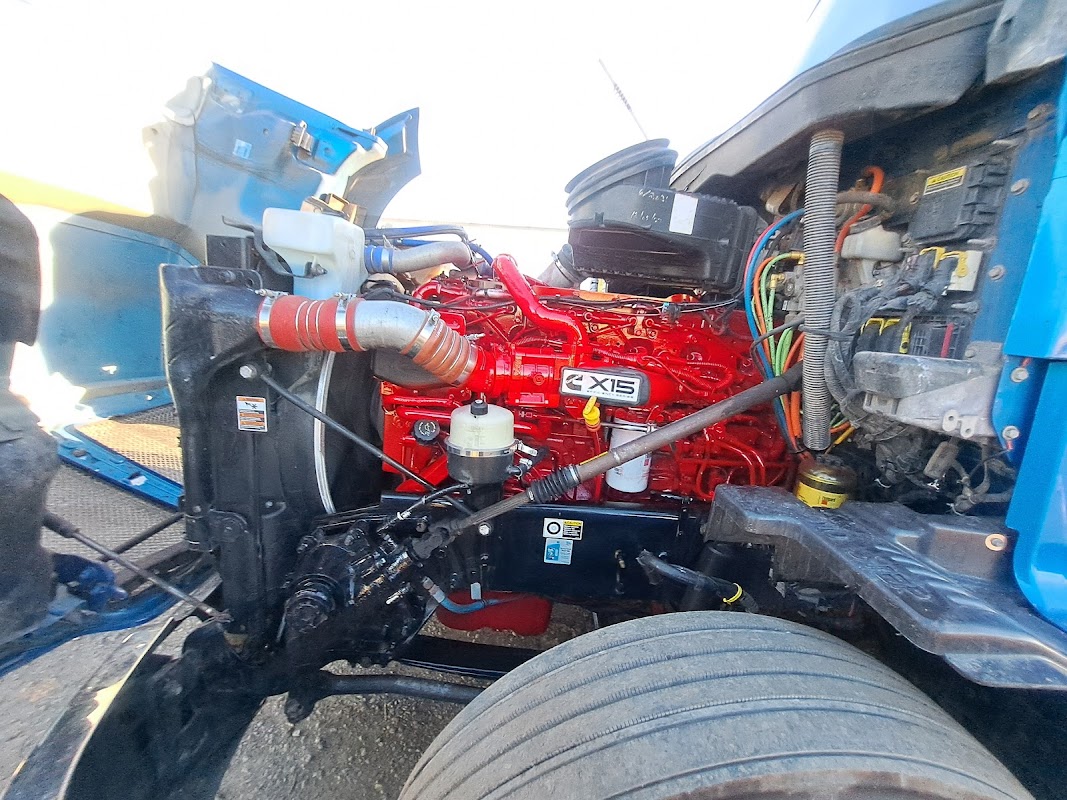 Wichos truck service shop photo